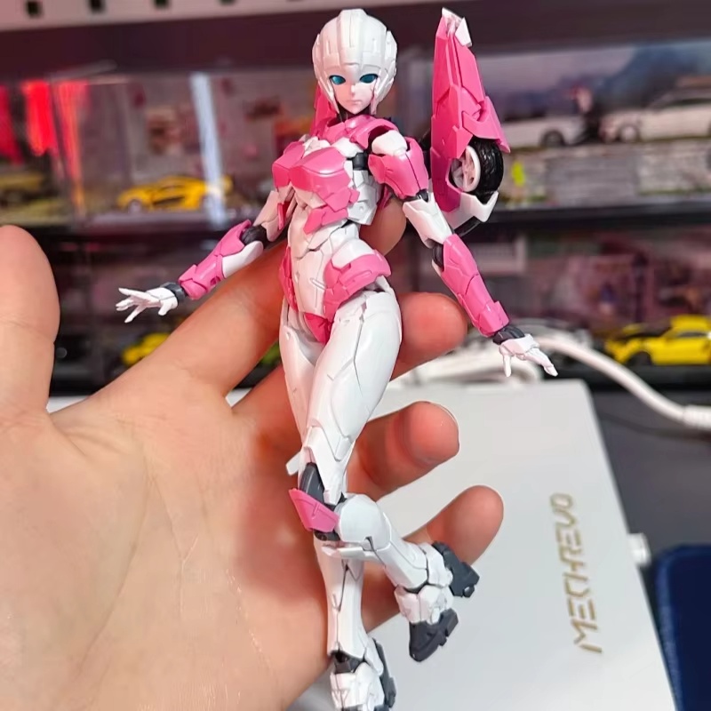 Oferta Imperdível: Figura Fura - Model Kit Waifu avaliação e preço